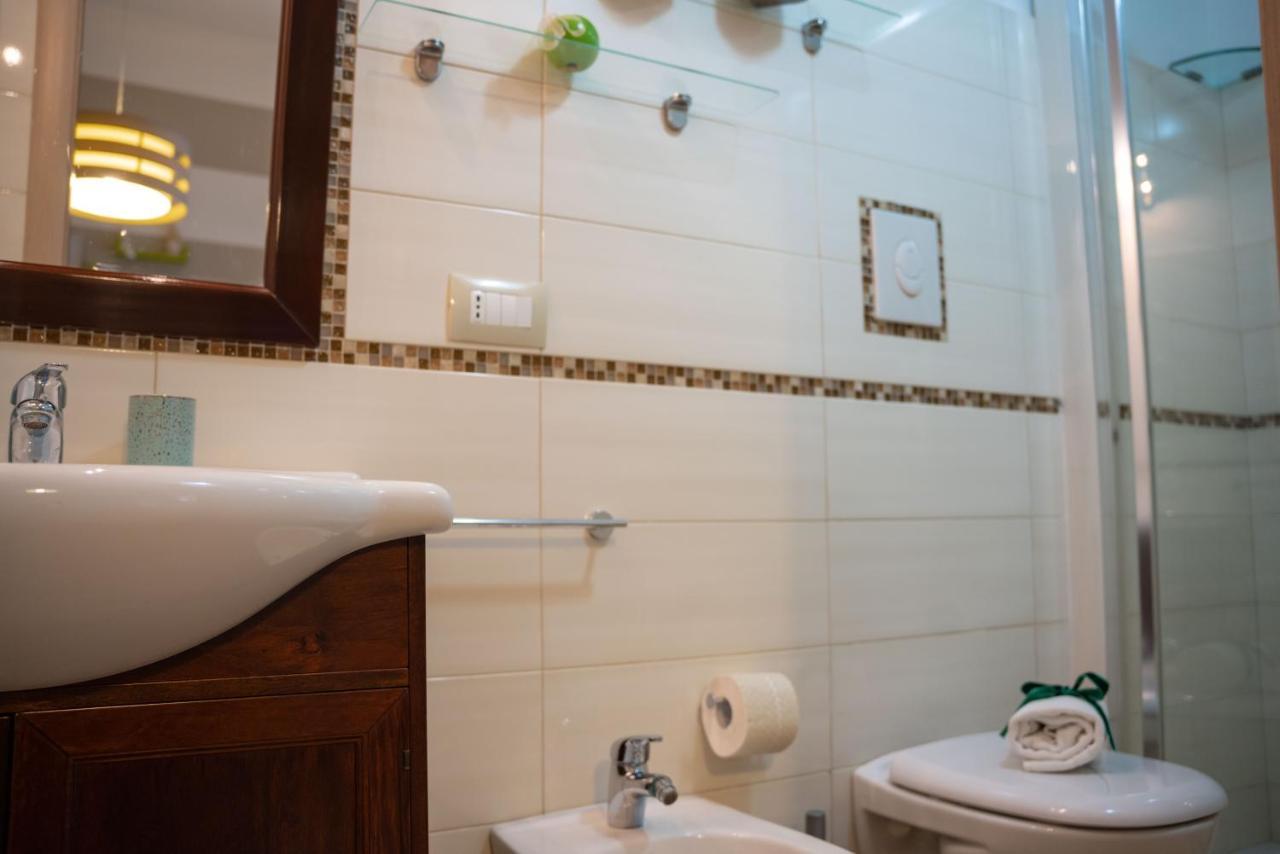 Nonna Tetta Chic Station & Center Walkable Apartment Monopoli Bagian luar foto