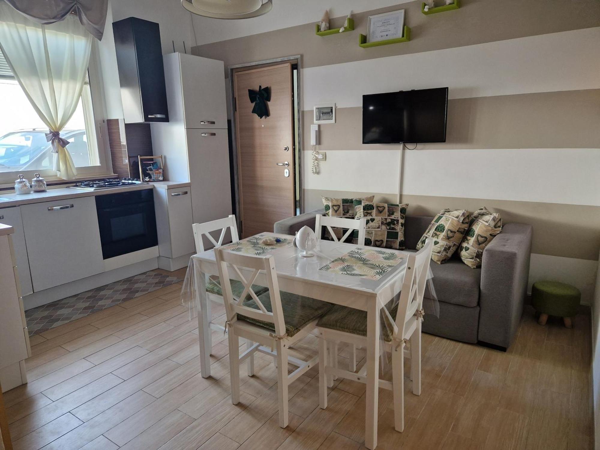 Nonna Tetta Chic Station & Center Walkable Apartment Monopoli Bagian luar foto