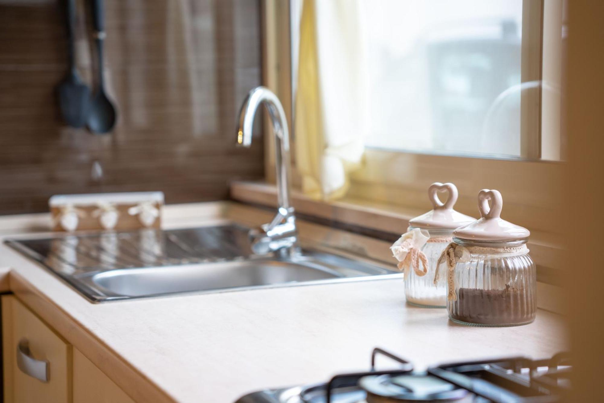 Nonna Tetta Chic Station & Center Walkable Apartment Monopoli Bagian luar foto