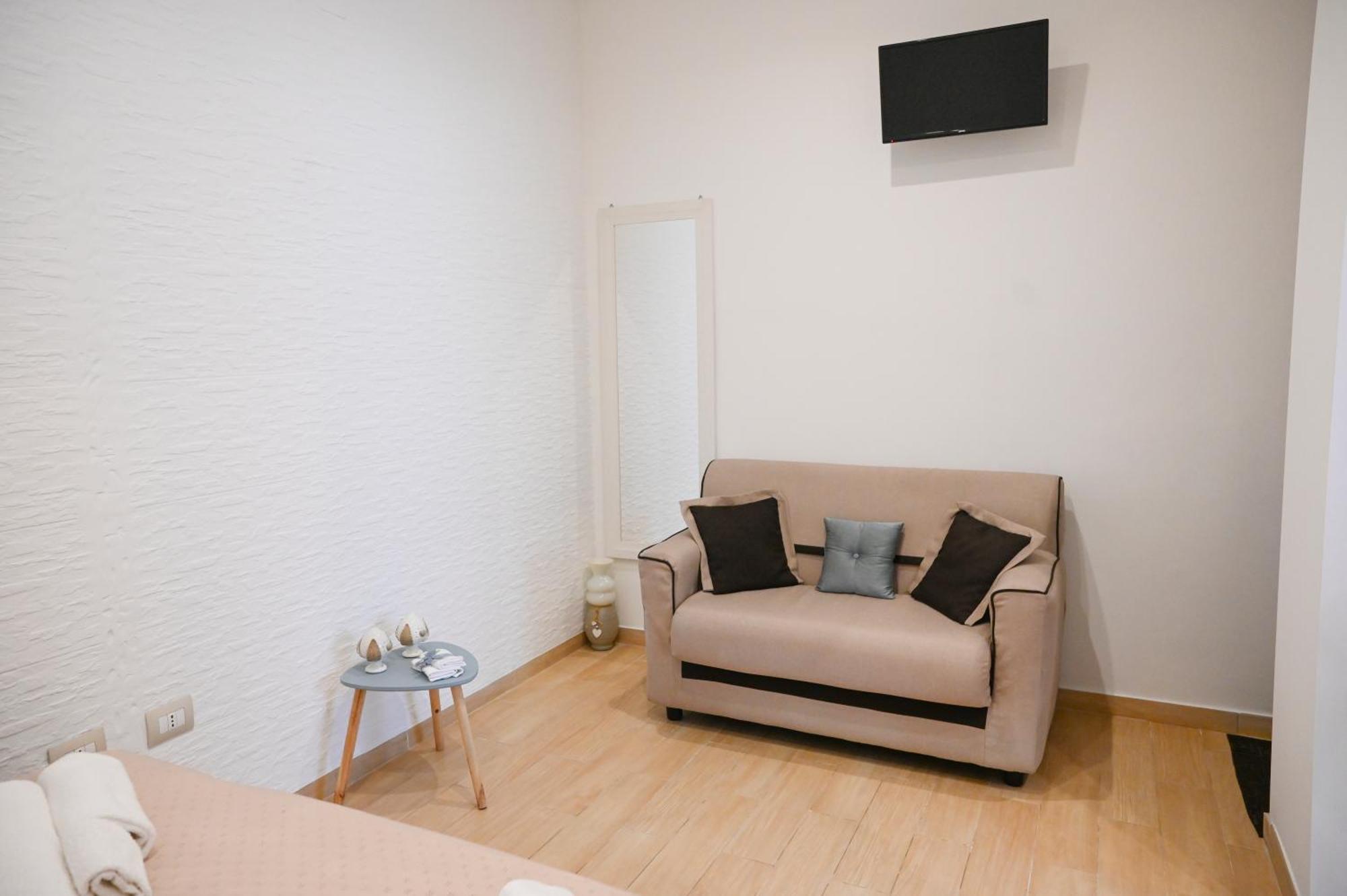Nonna Tetta Chic Station & Center Walkable Apartment Monopoli Bagian luar foto