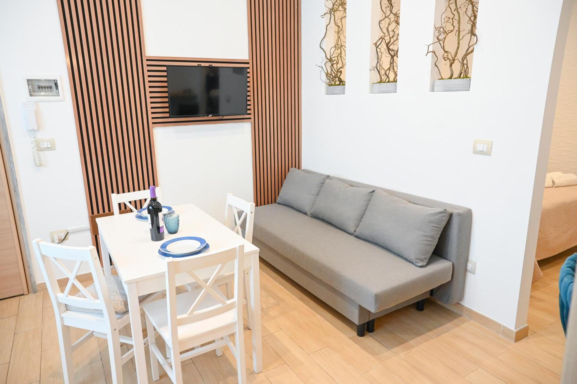 Nonna Tetta Chic Station & Center Walkable Apartment Monopoli Bagian luar foto