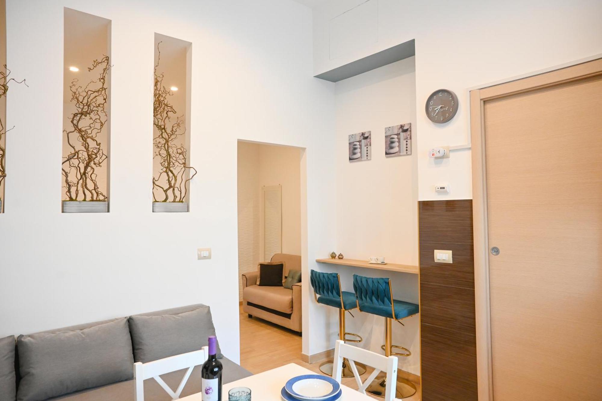 Nonna Tetta Chic Station & Center Walkable Apartment Monopoli Bagian luar foto