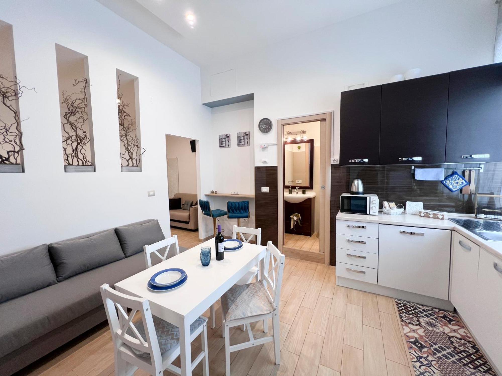 Nonna Tetta Chic Station & Center Walkable Apartment Monopoli Bagian luar foto