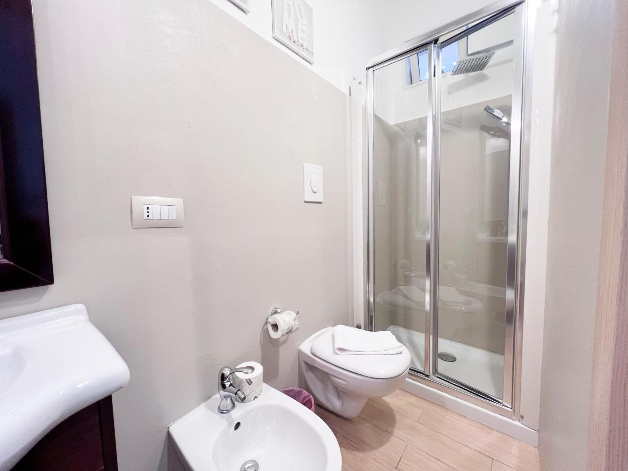Nonna Tetta Chic Station & Center Walkable Apartment Monopoli Bagian luar foto